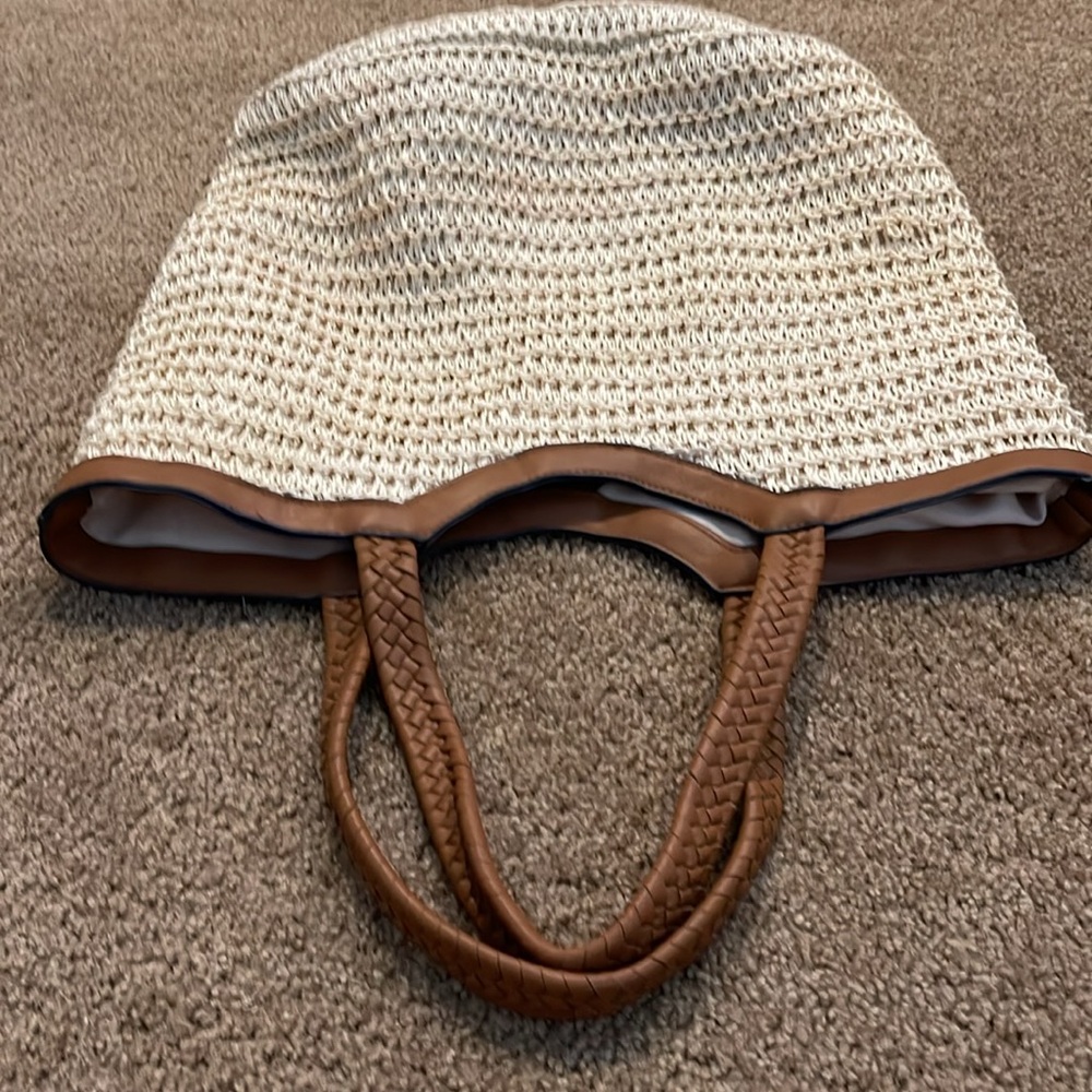 Time and Tru Sea Sun Salt straw Tote - Picture 4 of 6